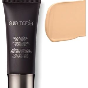 BNIB Laura Mercier Foundation - Vanille Ivory